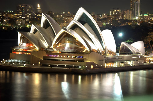 悉尼歌剧院jorn utzon约翰61伍重作品:悉尼歌剧院歌剧厅较音乐厅为